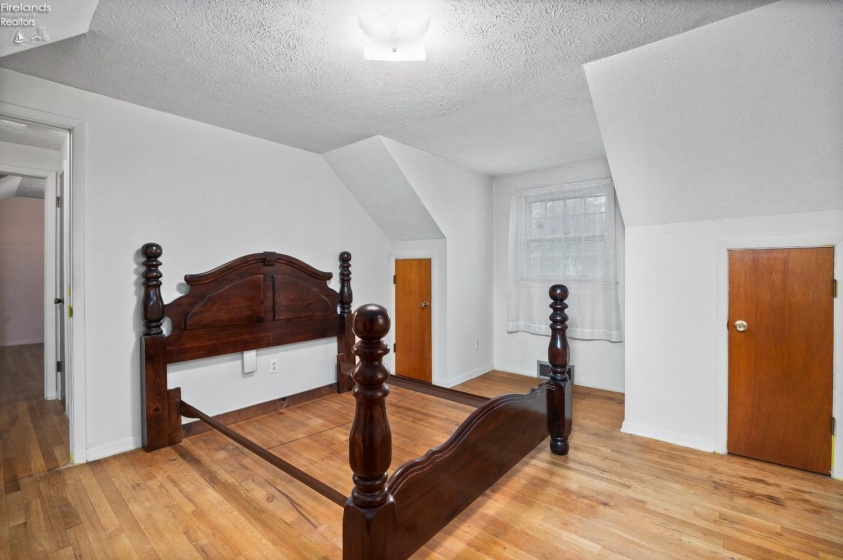 5524 Hartford Avenue, Vermilion, 44089, 3 Bedrooms Bedrooms, ,2 BathroomsBathrooms,Residential,For Sale,Hartford,20251655