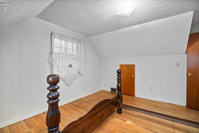 5524 Hartford Avenue, Vermilion, 44089, 3 Bedrooms Bedrooms, ,2 BathroomsBathrooms,Residential,For Sale,Hartford,20251655