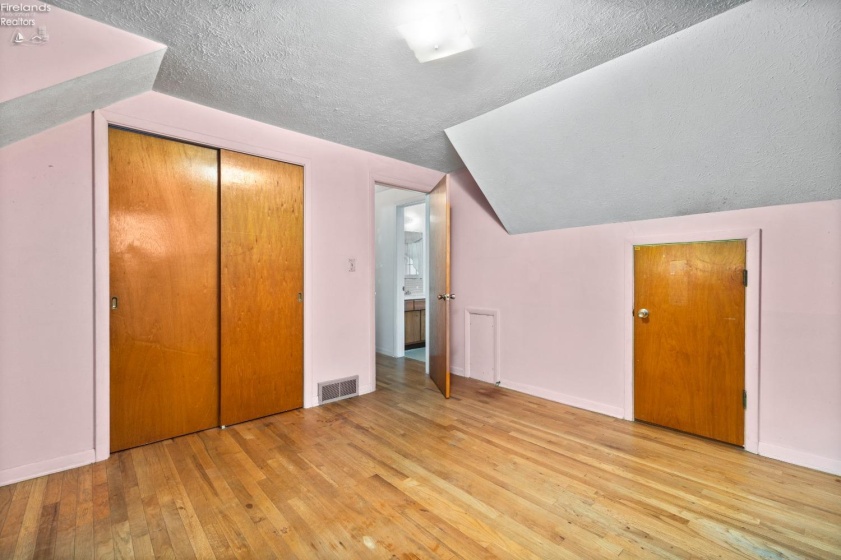 5524 Hartford Avenue, Vermilion, 44089, 3 Bedrooms Bedrooms, ,2 BathroomsBathrooms,Residential,For Sale,Hartford,20251655