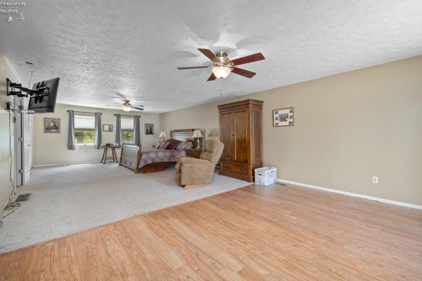 10519 Darrow Road, Vermilion, 44089, 4 Bedrooms Bedrooms, ,2 BathroomsBathrooms,Residential,For Sale,Darrow,20251652