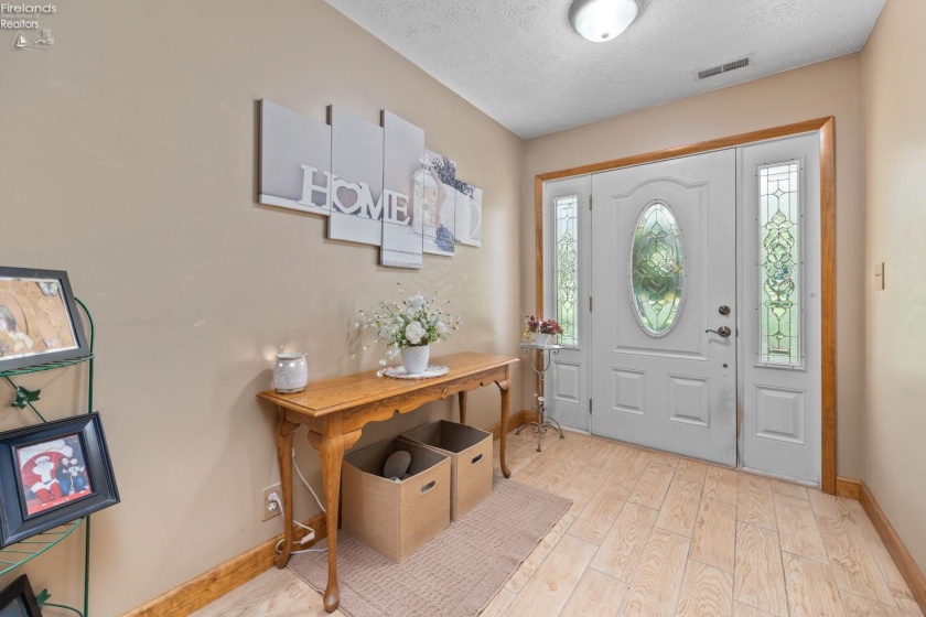 10519 Darrow Road, Vermilion, 44089, 4 Bedrooms Bedrooms, ,2 BathroomsBathrooms,Residential,For Sale,Darrow,20251652