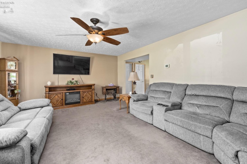 10519 Darrow Road, Vermilion, 44089, 4 Bedrooms Bedrooms, ,2 BathroomsBathrooms,Residential,For Sale,Darrow,20251652