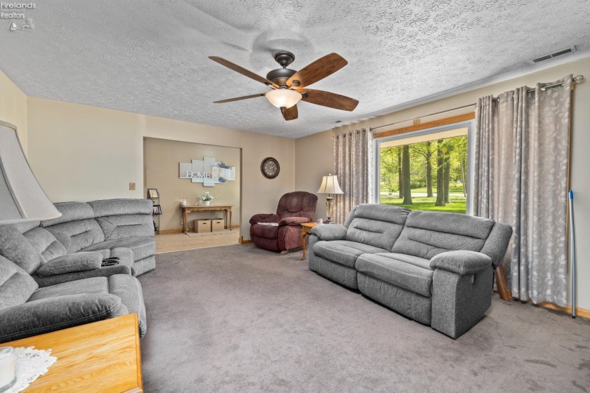 10519 Darrow Road, Vermilion, 44089, 4 Bedrooms Bedrooms, ,2 BathroomsBathrooms,Residential,For Sale,Darrow,20251652