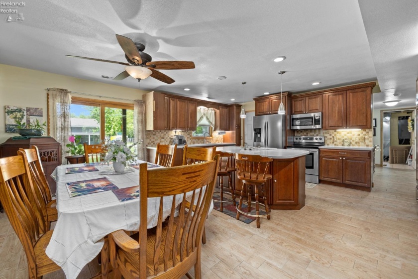 10519 Darrow Road, Vermilion, 44089, 4 Bedrooms Bedrooms, ,2 BathroomsBathrooms,Residential,For Sale,Darrow,20251652