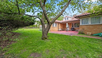 9903 Edgewater Dr., Cleveland, 44102, 4 Bedrooms Bedrooms, ,3 BathroomsBathrooms,Residential,For Sale,Edgewater Dr.,20251664