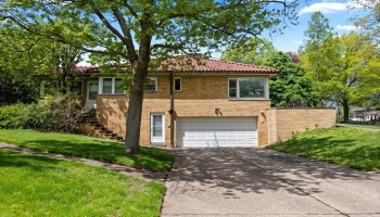 9903 Edgewater Dr., Cleveland, 44102, 4 Bedrooms Bedrooms, ,3 BathroomsBathrooms,Residential,For Sale,Edgewater Dr.,20251664