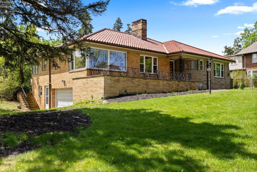 9903 Edgewater Dr., Cleveland, 44102, 4 Bedrooms Bedrooms, ,3 BathroomsBathrooms,Residential,For Sale,Edgewater Dr.,20251664