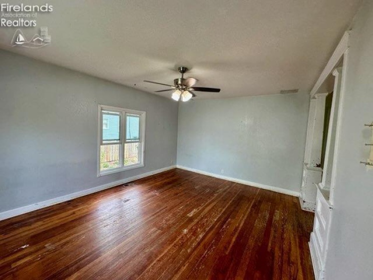 109 South Street, Wayne, 43466, 3 Bedrooms Bedrooms, ,1 BathroomBathrooms,Residential,For Sale,South,20251682