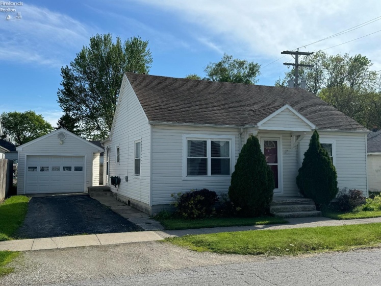 815 Harmon Street, Fremont, 43420, 2 Bedrooms Bedrooms, ,1 BathroomBathrooms,Residential,For Sale,Harmon,20251672