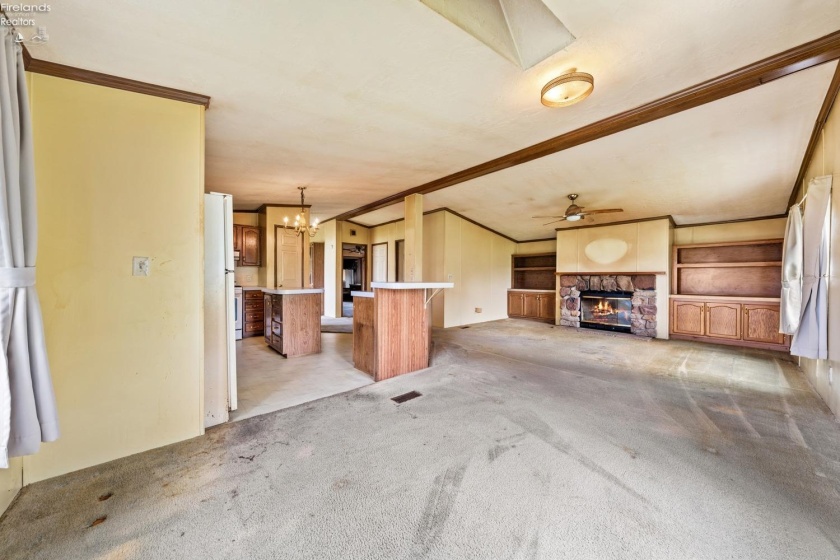 412 Spring Crest Drive, Marblehead, 43440, 3 Bedrooms Bedrooms, ,2 BathroomsBathrooms,Residential,For Sale,Spring Crest,20251679