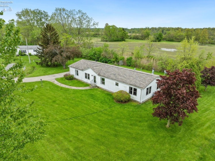 412 Spring Crest Drive, Marblehead, 43440, 3 Bedrooms Bedrooms, ,2 BathroomsBathrooms,Residential,For Sale,Spring Crest,20251679