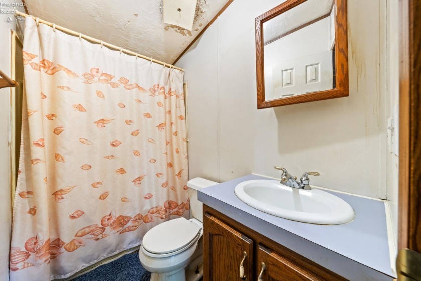 412 Spring Crest Drive, Marblehead, 43440, 3 Bedrooms Bedrooms, ,2 BathroomsBathrooms,Residential,For Sale,Spring Crest,20251679