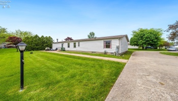 412 Spring Crest Drive, Marblehead, 43440, 3 Bedrooms Bedrooms, ,2 BathroomsBathrooms,Residential,For Sale,Spring Crest,20251679 412 Spring Crest Drive, Marblehead, 43440, 3 Bedrooms Bedrooms, ,2 BathroomsBathrooms,Residential,For Sale,Spring Crest,20251679