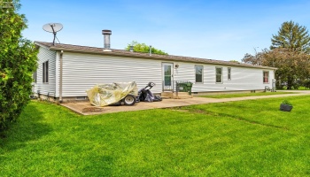 412 Spring Crest Drive, Marblehead, 43440, 3 Bedrooms Bedrooms, ,2 BathroomsBathrooms,Residential,For Sale,Spring Crest,20251679 412 Spring Crest Drive, Marblehead, 43440, 3 Bedrooms Bedrooms, ,2 BathroomsBathrooms,Residential,For Sale,Spring Crest,20251679