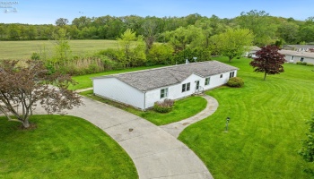 412 Spring Crest Drive, Marblehead, 43440, 3 Bedrooms Bedrooms, ,2 BathroomsBathrooms,Residential,For Sale,Spring Crest,20251679 412 Spring Crest Drive, Marblehead, 43440, 3 Bedrooms Bedrooms, ,2 BathroomsBathrooms,Residential,For Sale,Spring Crest,20251679