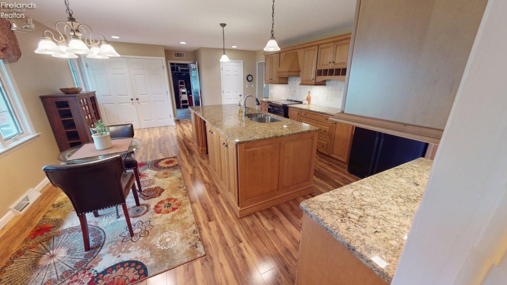 18225 Portage River South Road, Elmore, 43416, 3 Bedrooms Bedrooms, ,2 BathroomsBathrooms,Residential,For Sale,Portage River South,20251542