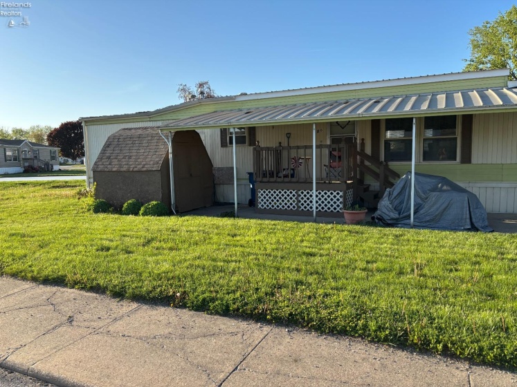 80 Cedarwood Drive, Sandusky, 44870, 2 Bedrooms Bedrooms, ,2 BathroomsBathrooms,Residential,For Sale,Cedarwood,20251698