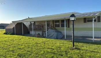 80 Cedarwood Drive, Sandusky, 44870, 2 Bedrooms Bedrooms, ,2 BathroomsBathrooms,Residential,For Sale,Cedarwood,20251698