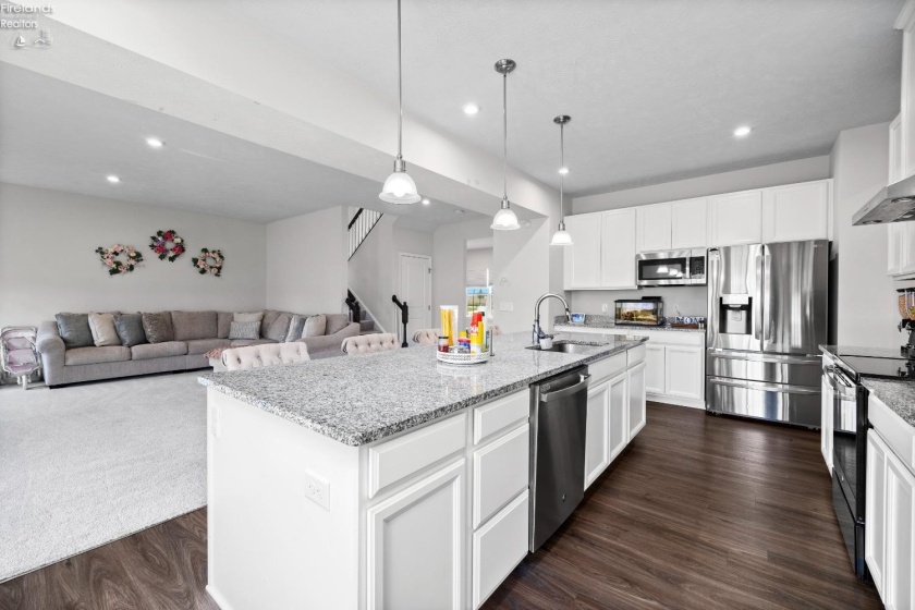 9087 Nash Lane, North Ridgeville, 44089, 4 Bedrooms Bedrooms, ,3 BathroomsBathrooms,Residential,For Sale,Nash,20251706
