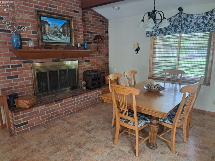 289 E. County Road 73, Fremont, 43420, 4 Bedrooms Bedrooms, ,4 BathroomsBathrooms,Residential,For Sale,E. County Road 73,20251593