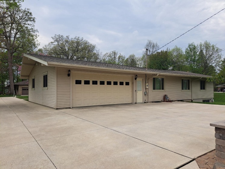 289 E. County Road 73, Fremont, 43420, 4 Bedrooms Bedrooms, ,4 BathroomsBathrooms,Residential,For Sale,E. County Road 73,20251593