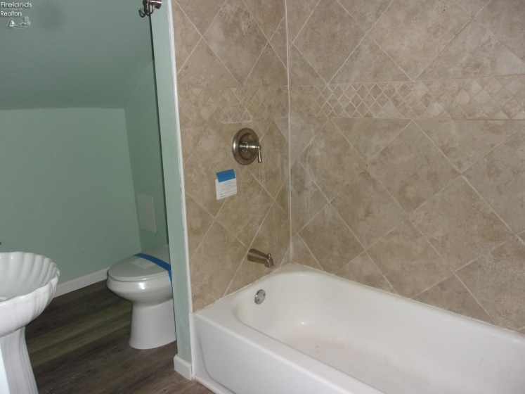 417 Race Street, Clyde, 43410, 3 Bedrooms Bedrooms, ,2 BathroomsBathrooms,Residential,For Sale,Race,20251704