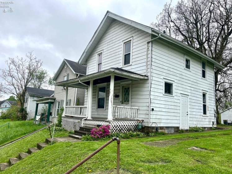 587 Springmill Street, Mansfield, 44903, 3 Bedrooms Bedrooms, ,1 BathroomBathrooms,Residential,For Sale,Springmill,20251670