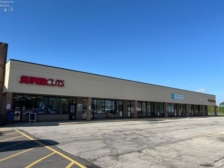 2026 Harbor Road, Port Clinton, 43452, ,Commercial For Lease,For Lease,Harbor,20251770