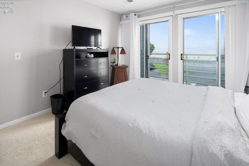264 Clinton Reef Drive, Port Clinton, 43452, 1 Bedroom Bedrooms, ,1 BathroomBathrooms,Residential,For Sale,Clinton Reef,20251654