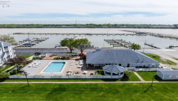 264 Clinton Reef Drive, Port Clinton, 43452, 1 Bedroom Bedrooms, ,1 BathroomBathrooms,Residential,For Sale,Clinton Reef,20251654