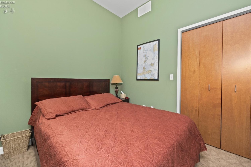 401 Shoreline Drive, Sandusky, 44870, 3 Bedrooms Bedrooms, ,3 BathroomsBathrooms,Residential,For Sale,Shoreline,20251666