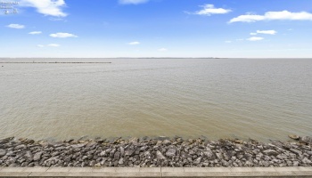401 Shoreline Drive, Sandusky, 44870, 3 Bedrooms Bedrooms, ,3 BathroomsBathrooms,Residential,For Sale,Shoreline,20251666
