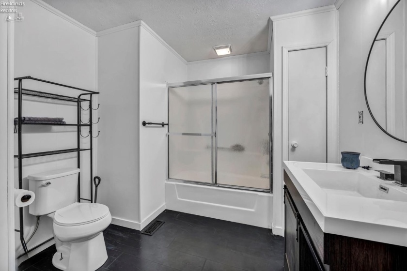 1733 County Road 302, Bellevue, 44811, 3 Bedrooms Bedrooms, ,2 BathroomsBathrooms,Residential,For Sale,County Road 302,20251595