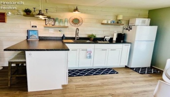 3800 Lakeshore Drive, Port Clinton, 43452, 3 Bedrooms Bedrooms, ,1 BathroomBathrooms,Residential,For Sale,Lakeshore,20251714