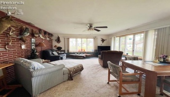 630 Fostoria Road, Port Clinton, 43452, 2 Bedrooms Bedrooms, ,2 BathroomsBathrooms,Residential,For Sale,Fostoria,20251737