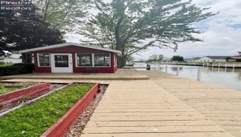 630 Fostoria Road, Port Clinton, 43452, 2 Bedrooms Bedrooms, ,2 BathroomsBathrooms,Residential,For Sale,Fostoria,20251737