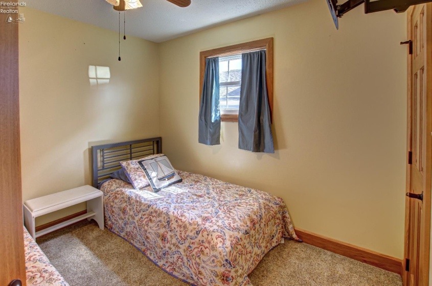 5475 Mabel Drive, Port Clinton, 43452, 7 Bedrooms Bedrooms, ,5 BathroomsBathrooms,Residential,For Sale,Mabel,20251778