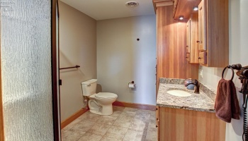 5475 Mabel Drive, Port Clinton, 43452, 7 Bedrooms Bedrooms, ,5 BathroomsBathrooms,Residential,For Sale,Mabel,20251778