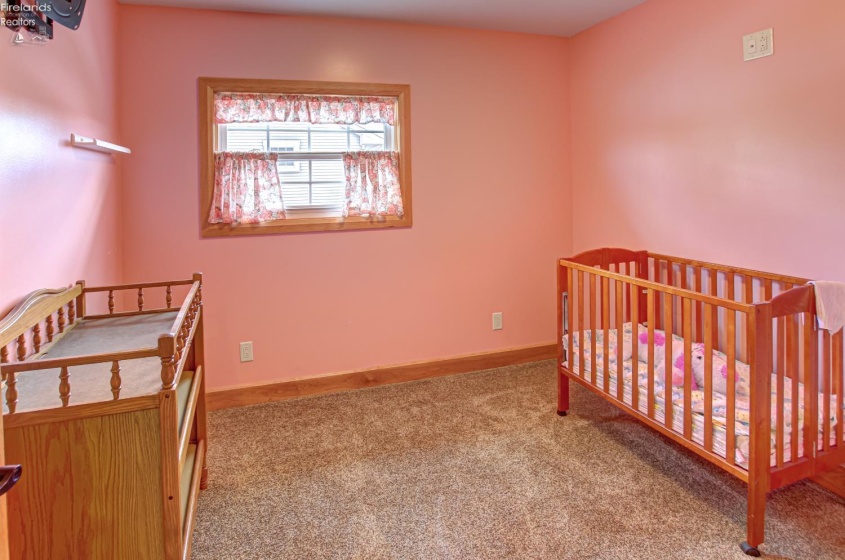 5475 Mabel Drive, Port Clinton, 43452, 7 Bedrooms Bedrooms, ,5 BathroomsBathrooms,Residential,For Sale,Mabel,20251778