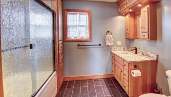 5475 Mabel Drive, Port Clinton, 43452, 7 Bedrooms Bedrooms, ,5 BathroomsBathrooms,Residential,For Sale,Mabel,20251778