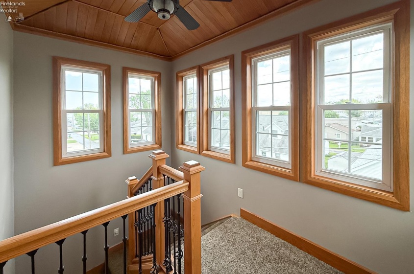 5475 Mabel Drive, Port Clinton, 43452, 7 Bedrooms Bedrooms, ,5 BathroomsBathrooms,Residential,For Sale,Mabel,20251778