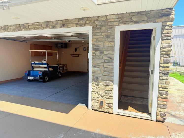 5475 Mabel Drive, Port Clinton, 43452, 7 Bedrooms Bedrooms, ,5 BathroomsBathrooms,Residential,For Sale,Mabel,20251778