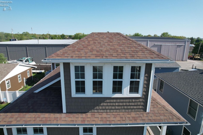 5475 Mabel Drive, Port Clinton, 43452, 7 Bedrooms Bedrooms, ,5 BathroomsBathrooms,Residential,For Sale,Mabel,20251778