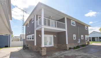 5475 Mabel Drive, Port Clinton, 43452, 7 Bedrooms Bedrooms, ,5 BathroomsBathrooms,Residential,For Sale,Mabel,20251778