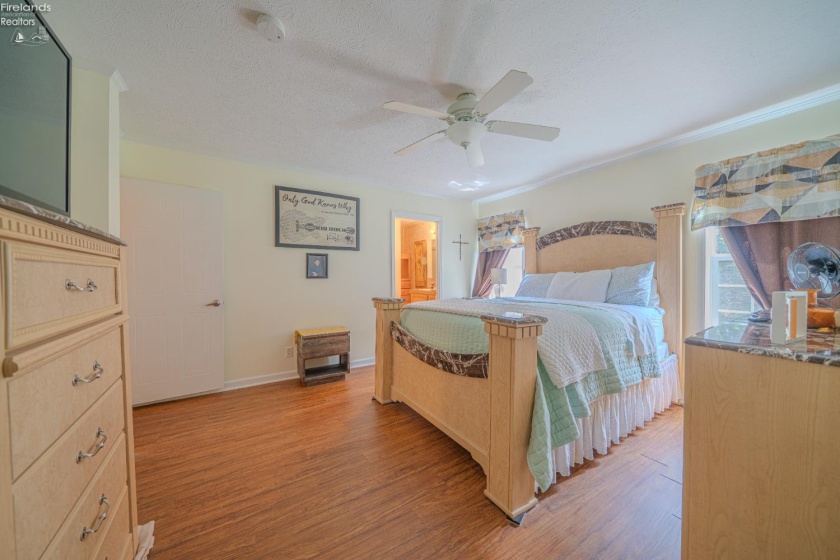 8896 White Crane Way, Oak Harbor, 43449, 3 Bedrooms Bedrooms, ,2 BathroomsBathrooms,Residential,For Sale,White Crane Way,20251786