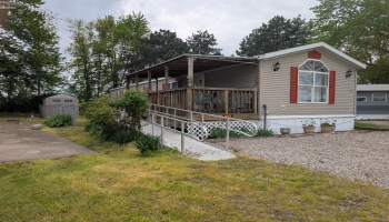 2614 Tiffin Avenue, Sandusky, 44870, 2 Bedrooms Bedrooms, ,2 BathroomsBathrooms,Residential,For Sale,Tiffin,20251741