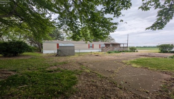2614 Tiffin Avenue, Sandusky, 44870, 2 Bedrooms Bedrooms, ,2 BathroomsBathrooms,Residential,For Sale,Tiffin,20251741