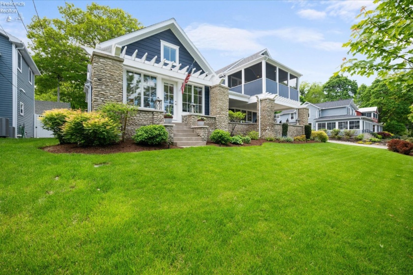 910 3rd Street, Lakeside, 43440, 5 Bedrooms Bedrooms, ,5 BathroomsBathrooms,Residential,For Sale,3rd,20251783