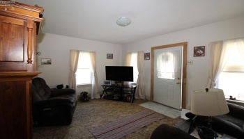 414 Short Street, Port Clinton, 43452, 2 Bedrooms Bedrooms, ,1 BathroomBathrooms,Residential,For Sale,Short,20251788