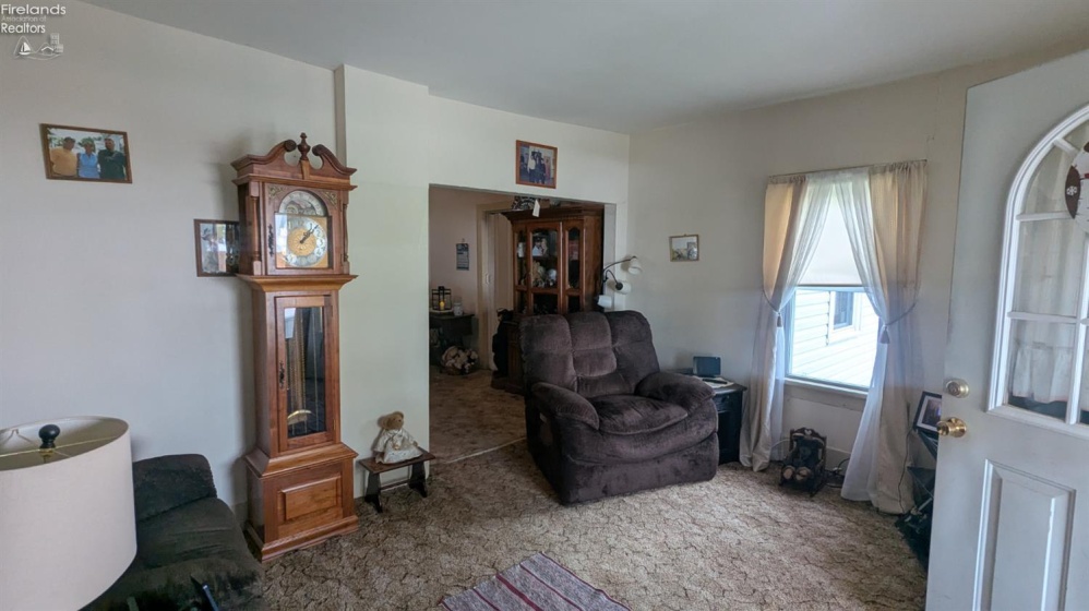 414 Short Street, Port Clinton, 43452, 2 Bedrooms Bedrooms, ,1 BathroomBathrooms,Residential,For Sale,Short,20251788